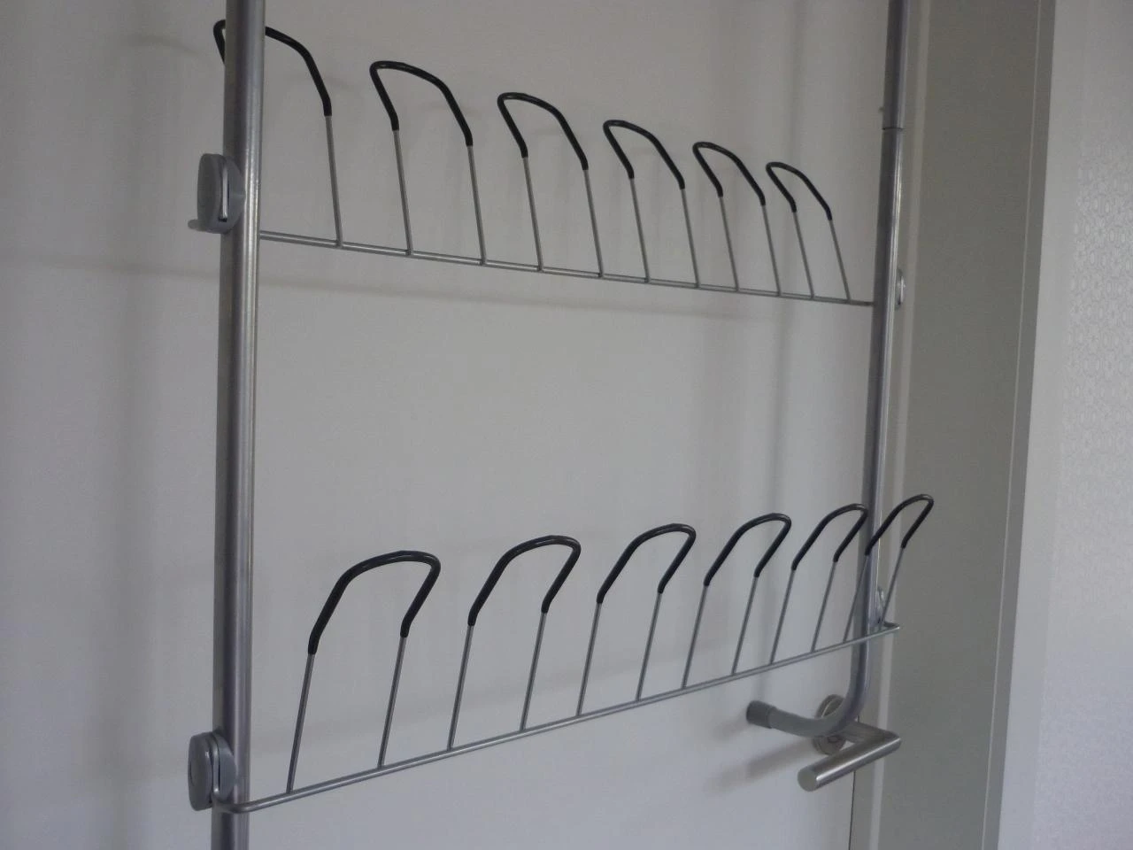 Zapatero de aluminio para puerta, estante para colgar zapatos, modelo de puerta para 12 pares de zapatos – photo 5